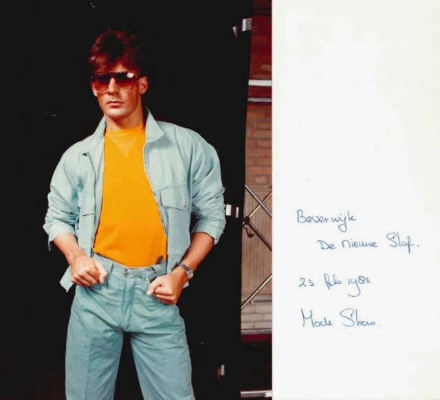 Hoe enig is deze foto 💪🏻 Modeshow in 1983.

#gerardjoling #backintheday